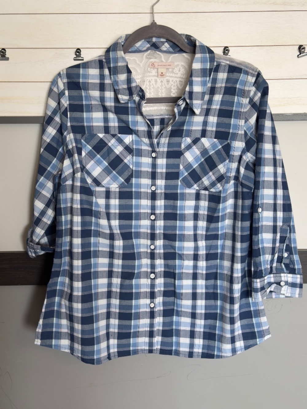 CD ESTABLISHED 1962 3/4 sleeves button down shirt plaid collar neck lace size M